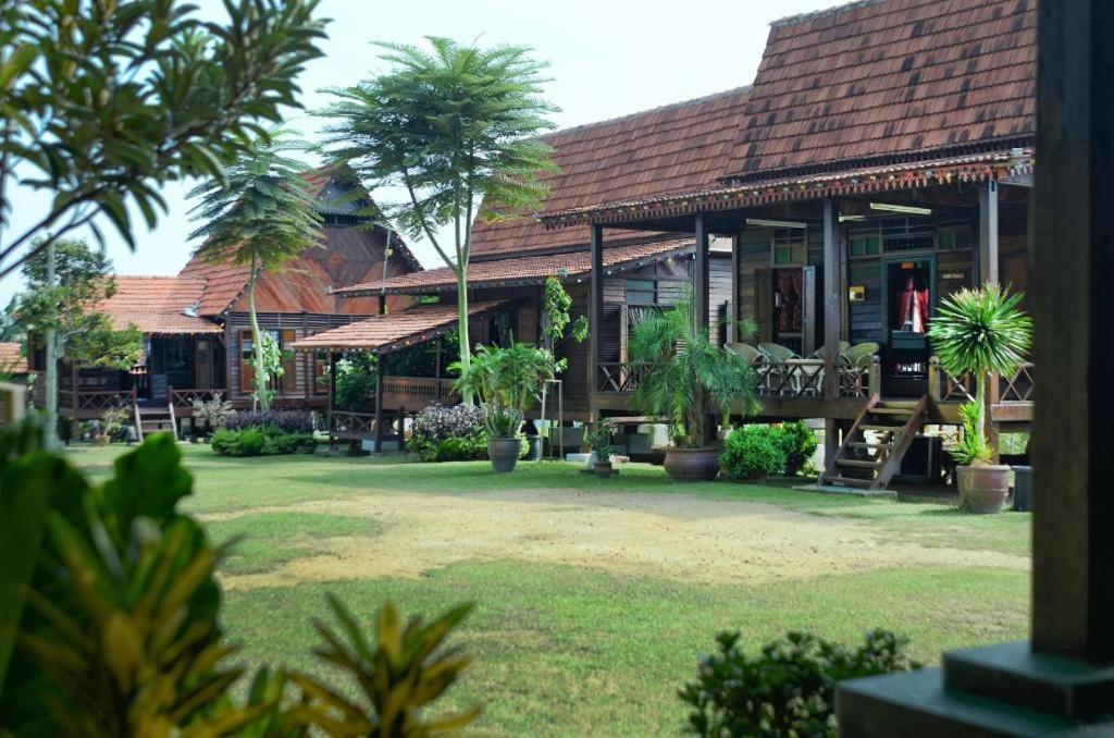 Oyo Home 90745 Desa Balqis Beach Resort Malacca Eksteriør billede