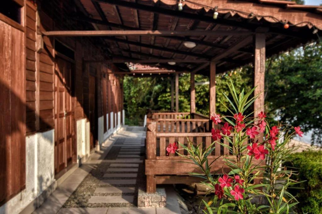 Oyo Home 90745 Desa Balqis Beach Resort Malacca Eksteriør billede